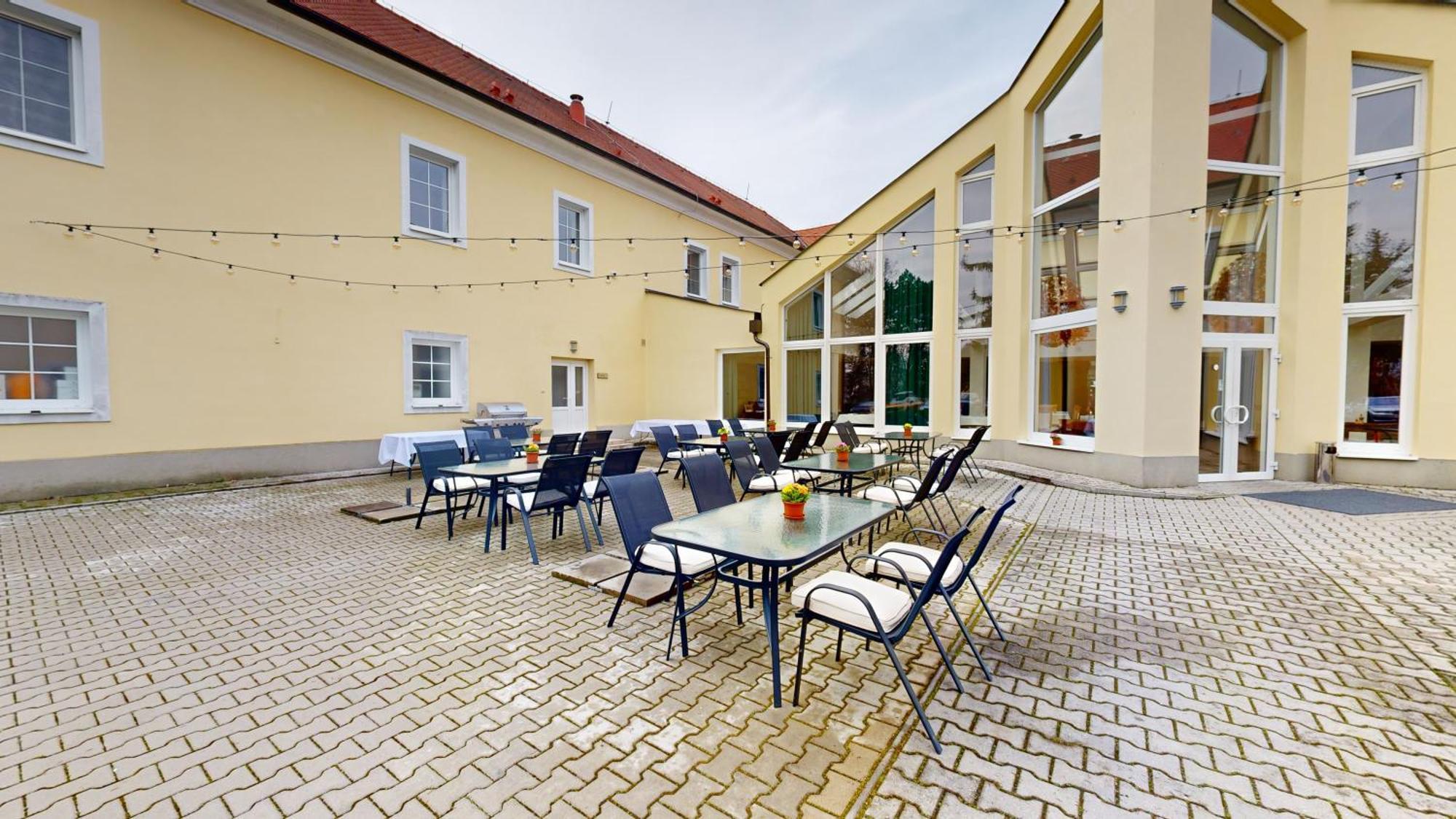 Klaudia'S Hotel & Restaurant At Golf Resort, Bac Samorin Eksteriør billede